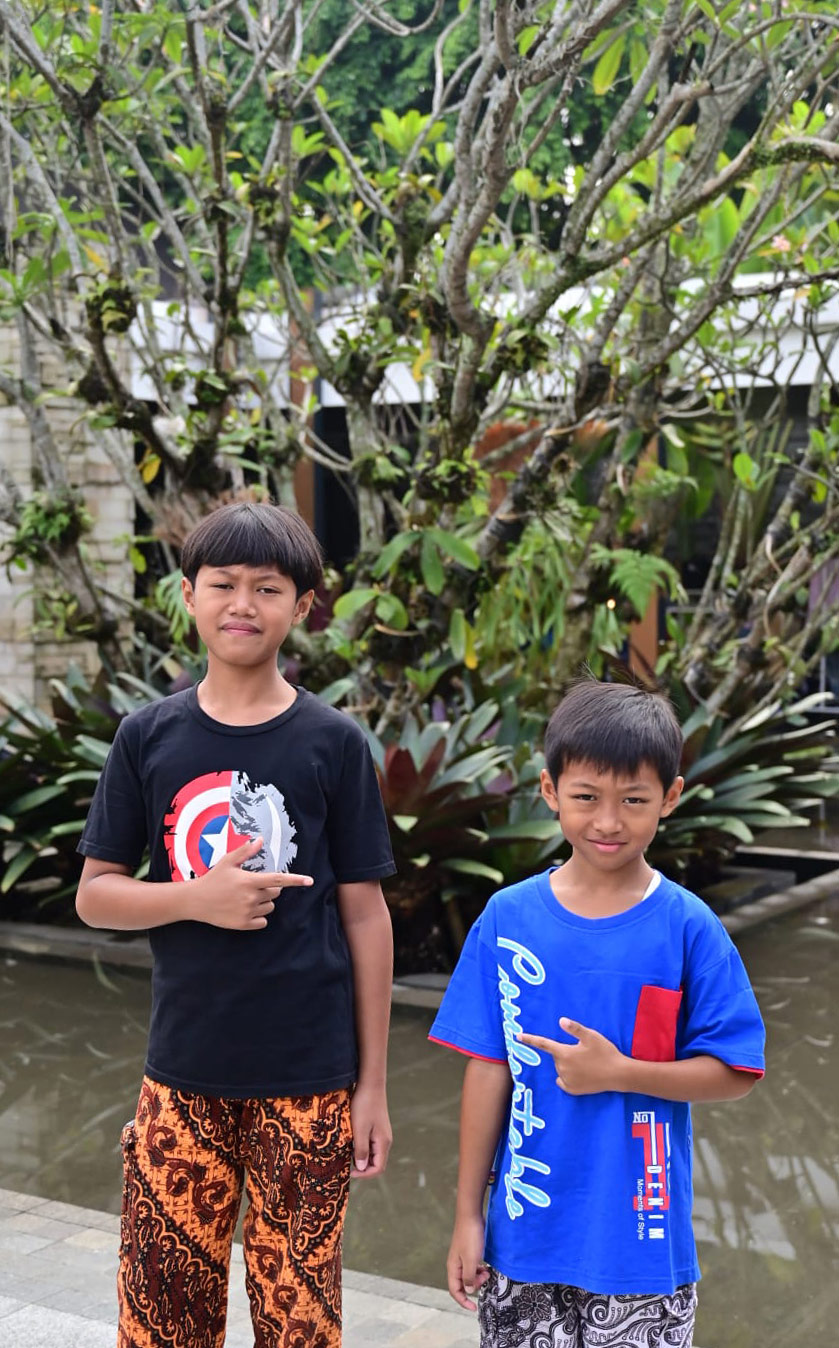 Portrait a little boy standing with smiling